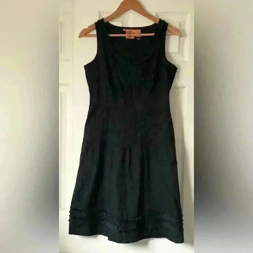 Tory Burch Dress Solid Black Pleated A-Line Sleeveless Ruffled Hem Cotton size 4